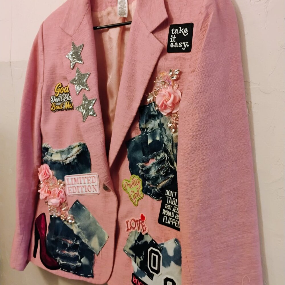 Pretty in Pink Size 16 blazer with patches - thrifted, dry cleaned and designed! - Picture 3 of 5